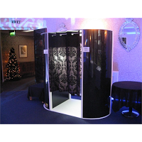 snap a star photobooths and wedding cars 1074437 Image 0